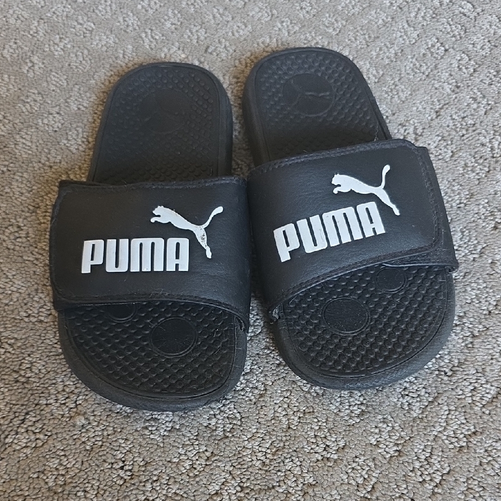 Puma Kids 2 Black Slide Sandals